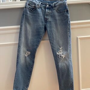 Levi button fly 501 .